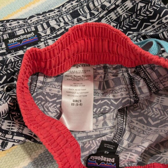 ⭐ Girls Patagonia Costa Rica Baggies Shorts Size XS 5/6 - Picture 5 of 8